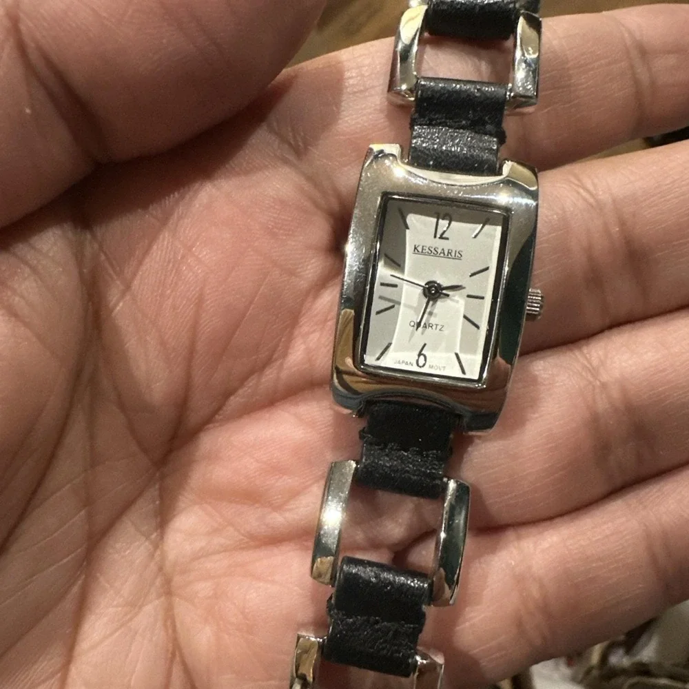 Working Kessaris Women's watch Silver/Black Rectangle Fancy Leather Strap Fit 7
